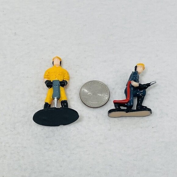 Model Road Builder Construction Worker Labor Man Action Figure Toy Cake Topper - Picture 5 of 6